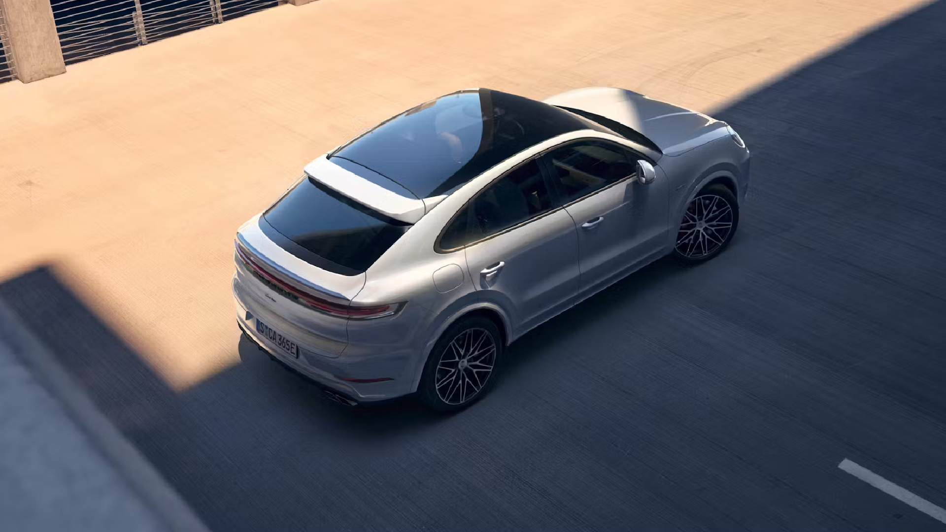 Cayenne Turbo E-Hybrid Coupé highlights.